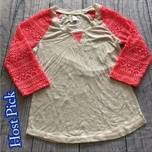 ✅HOST Pick✅ Vanity Top, Small